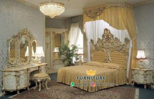set kamar tidur ukiran relief gold duco
